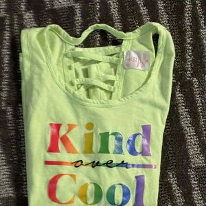 Handful of tank tops I have more then what I took pictures of